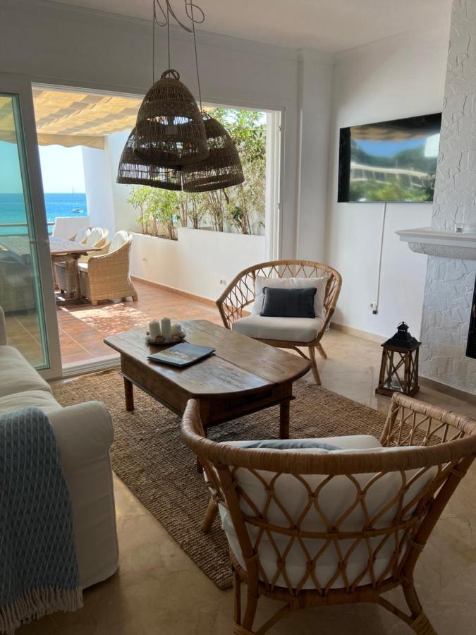 Playa Cristo Amazing Beach Terrace Appartment エステポナ エクステリア 写真