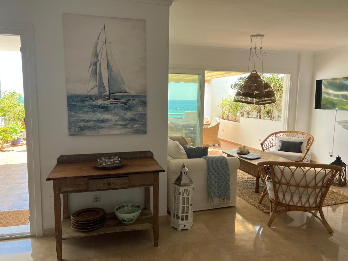 Playa Cristo Amazing Beach Terrace Appartment エステポナ エクステリア 写真