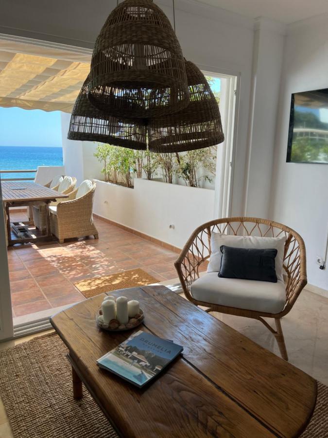 Playa Cristo Amazing Beach Terrace Appartment エステポナ エクステリア 写真
