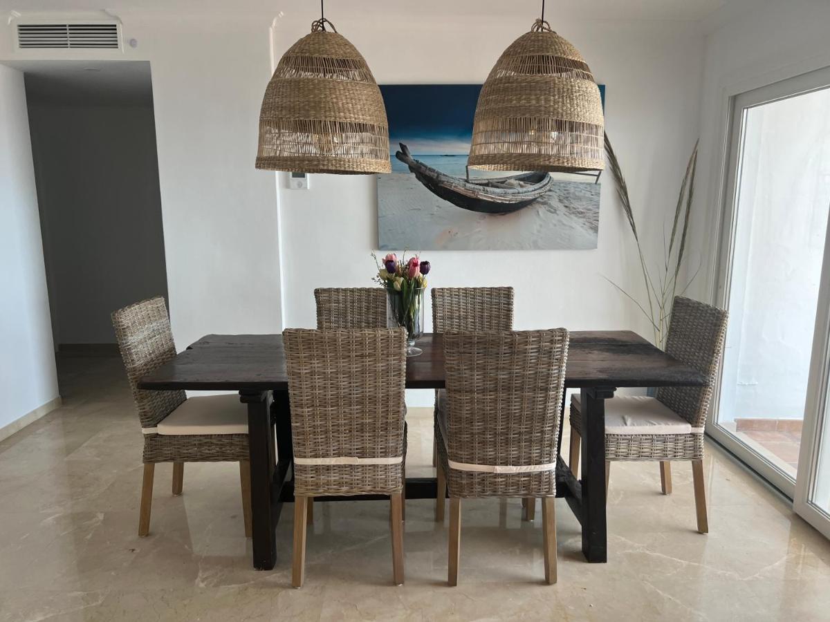 Playa Cristo Amazing Beach Terrace Appartment エステポナ エクステリア 写真