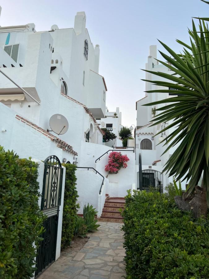 Playa Cristo Amazing Beach Terrace Appartment エステポナ エクステリア 写真