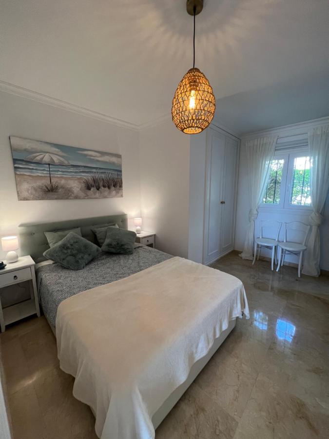 Playa Cristo Amazing Beach Terrace Appartment エステポナ エクステリア 写真